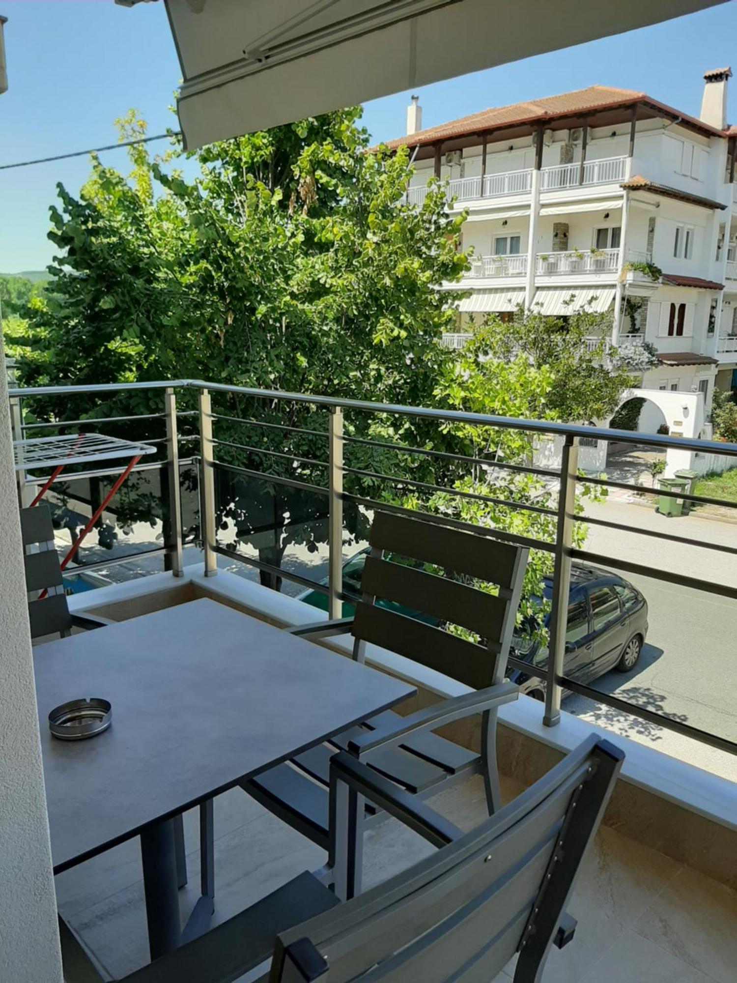 U Jacka Daire Neoi Poroi Oda fotoğraf